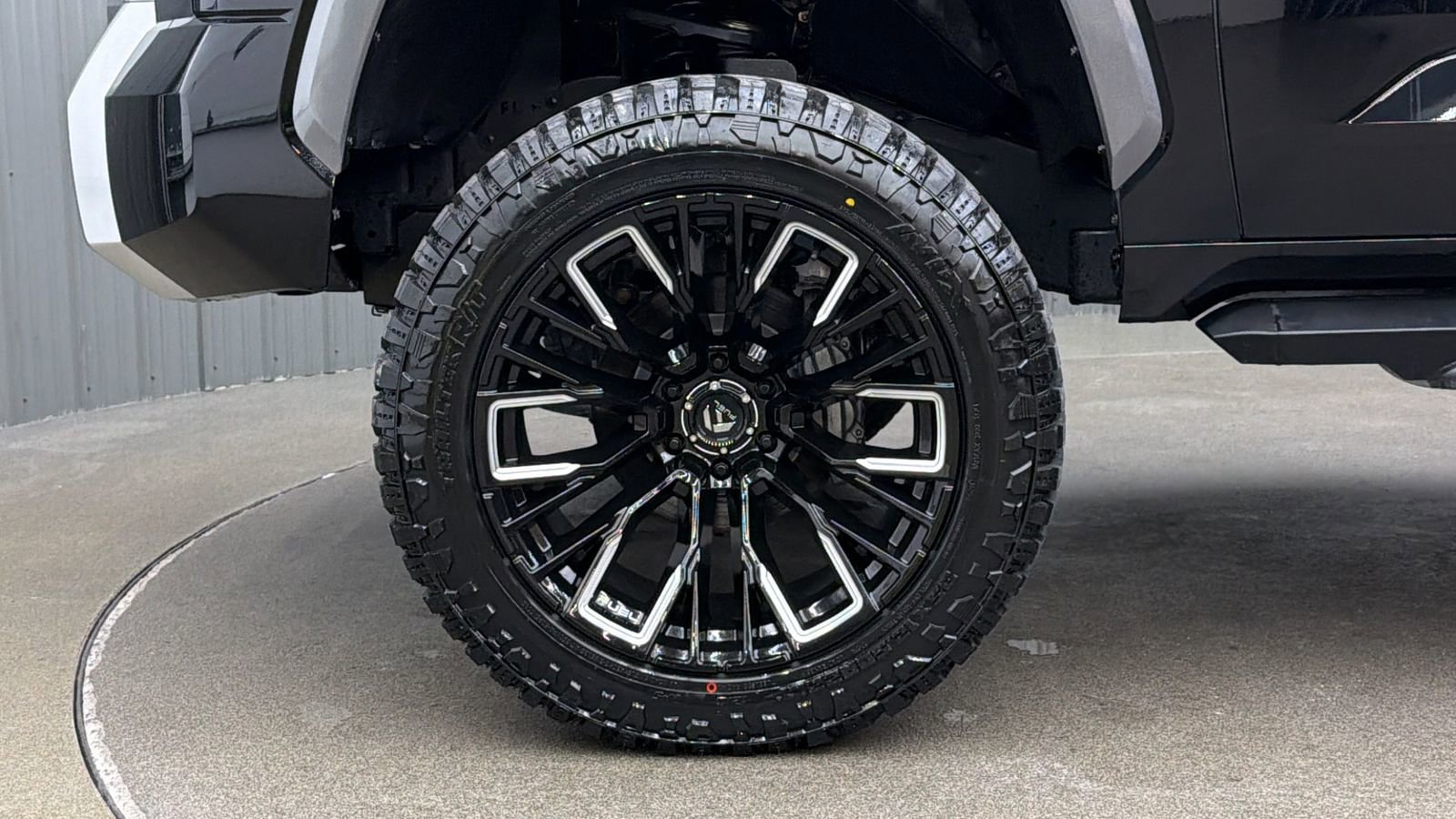 Used 2025 Toyota Tundra Limited image 10