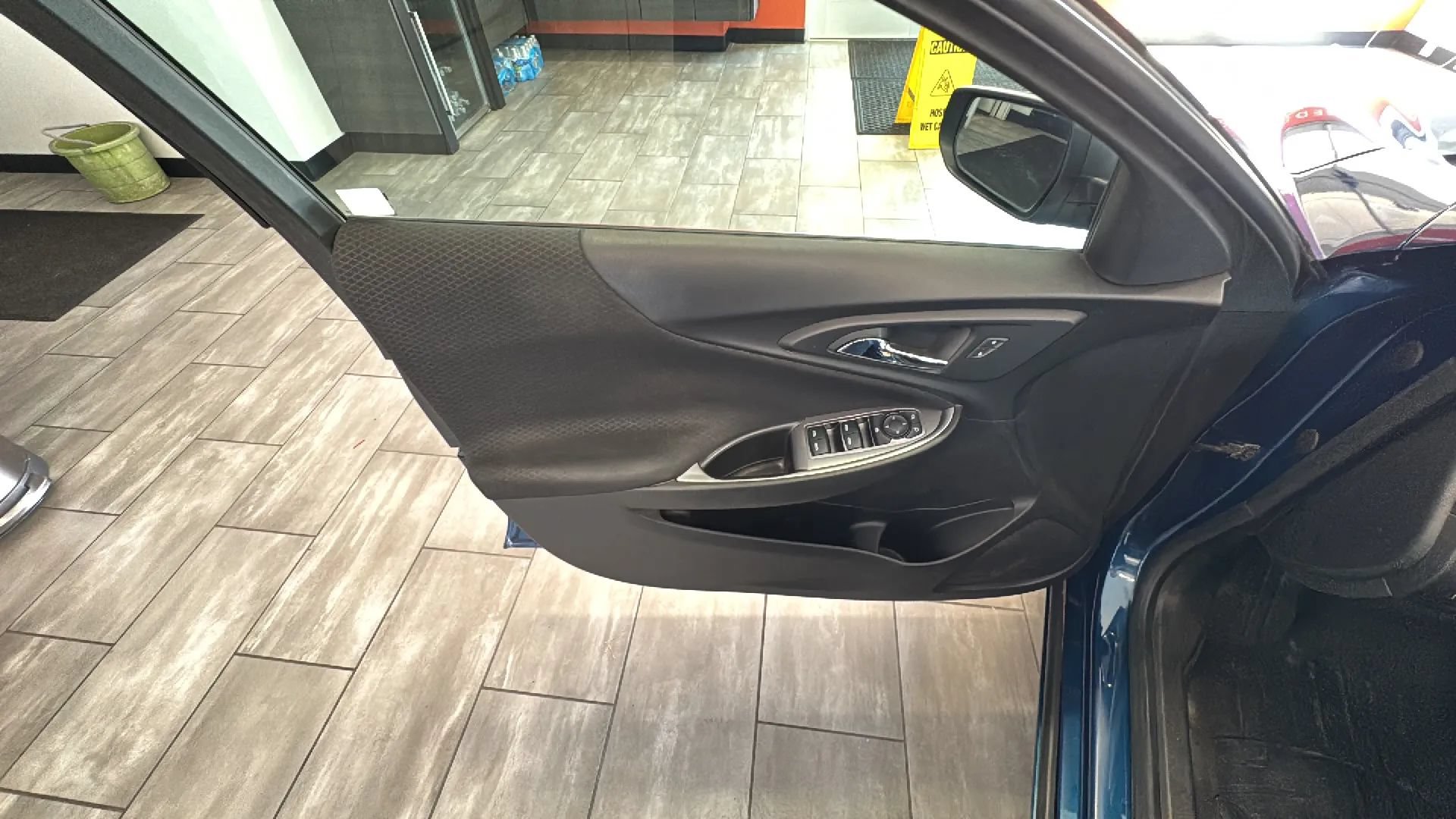 Used 2019 Chevrolet Malibu LS w/ LPO, Convenience Package 2 FWD image 22