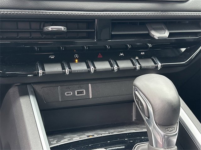 Used 2024 Chevrolet Colorado LT w/ LT Convenience Package III image 30