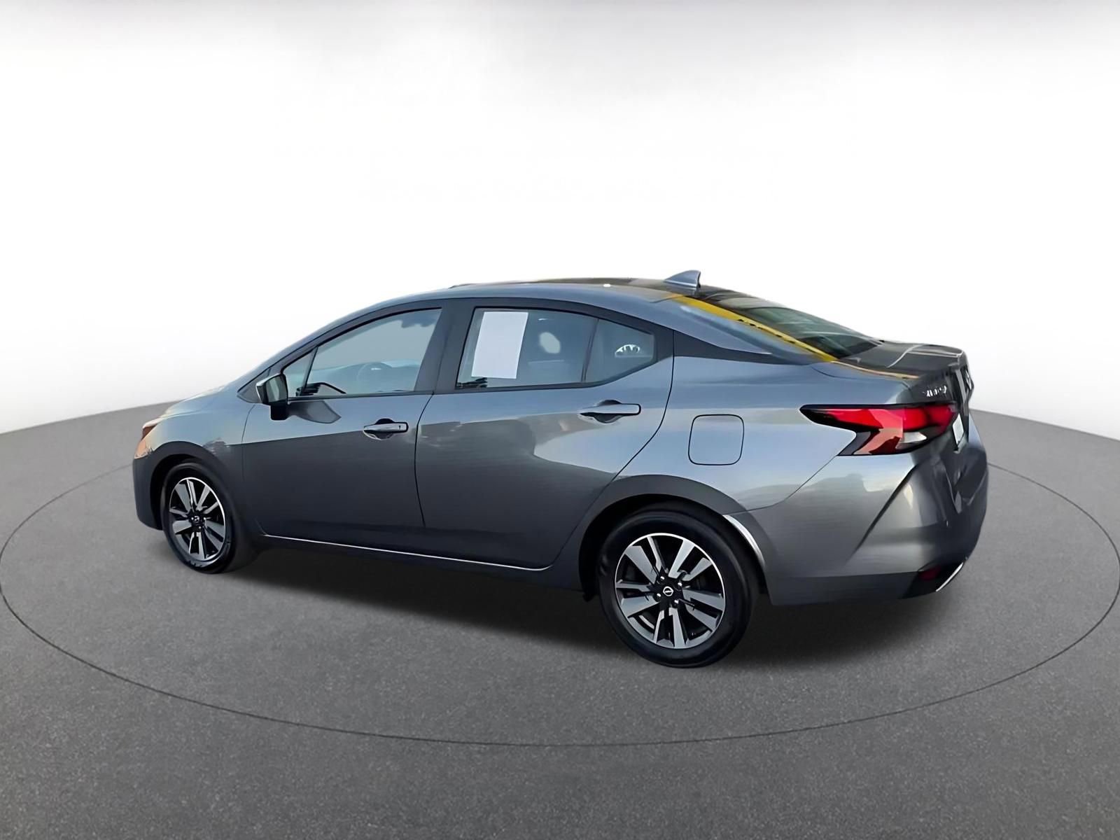 Used 2025 Nissan Versa SV image 14