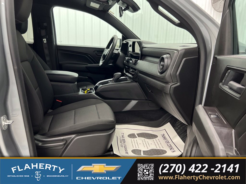 Used 2025 Chevrolet Colorado Trail Boss AWD/4WD image 15