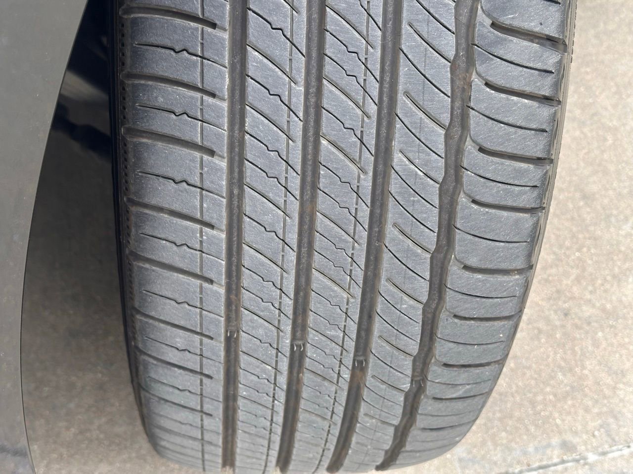 Used 2025 Genesis G80 3.5T Sport image 3