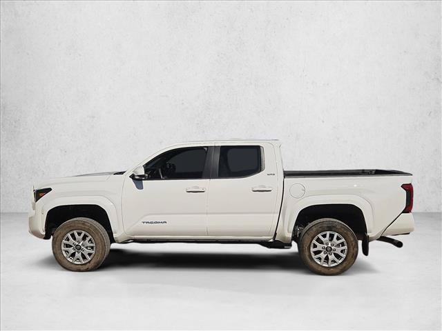 Used 2024 Toyota Tacoma SR5 AWD/4WD image 9