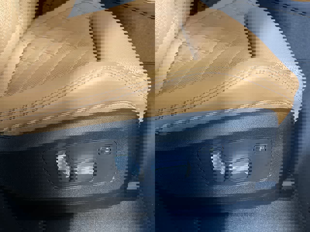 Certified 2023 BMW X5 xDrive40i w/ Premium Package image 16