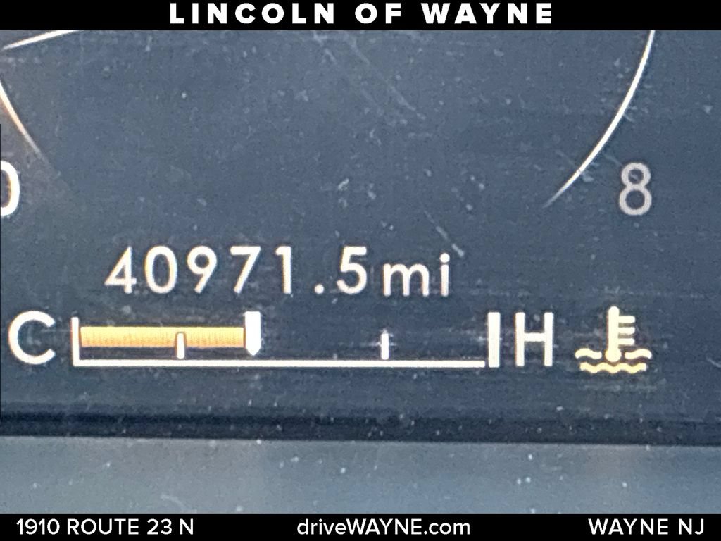 Certified 2023 Lincoln Nautilus AWD w/ Premium Package image 17