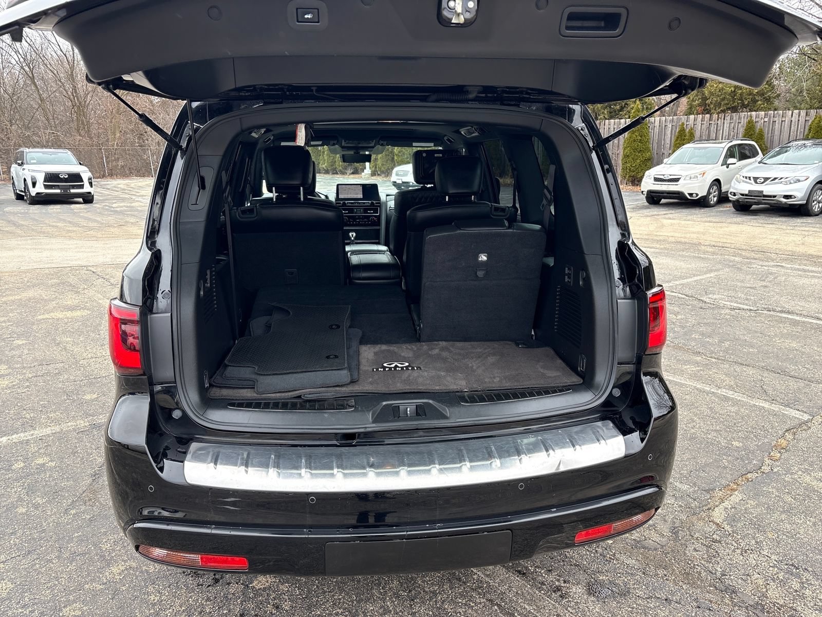 Used 2022 INFINITI QX80 Sensory w/ Cargo Package AWD/4WD image 23