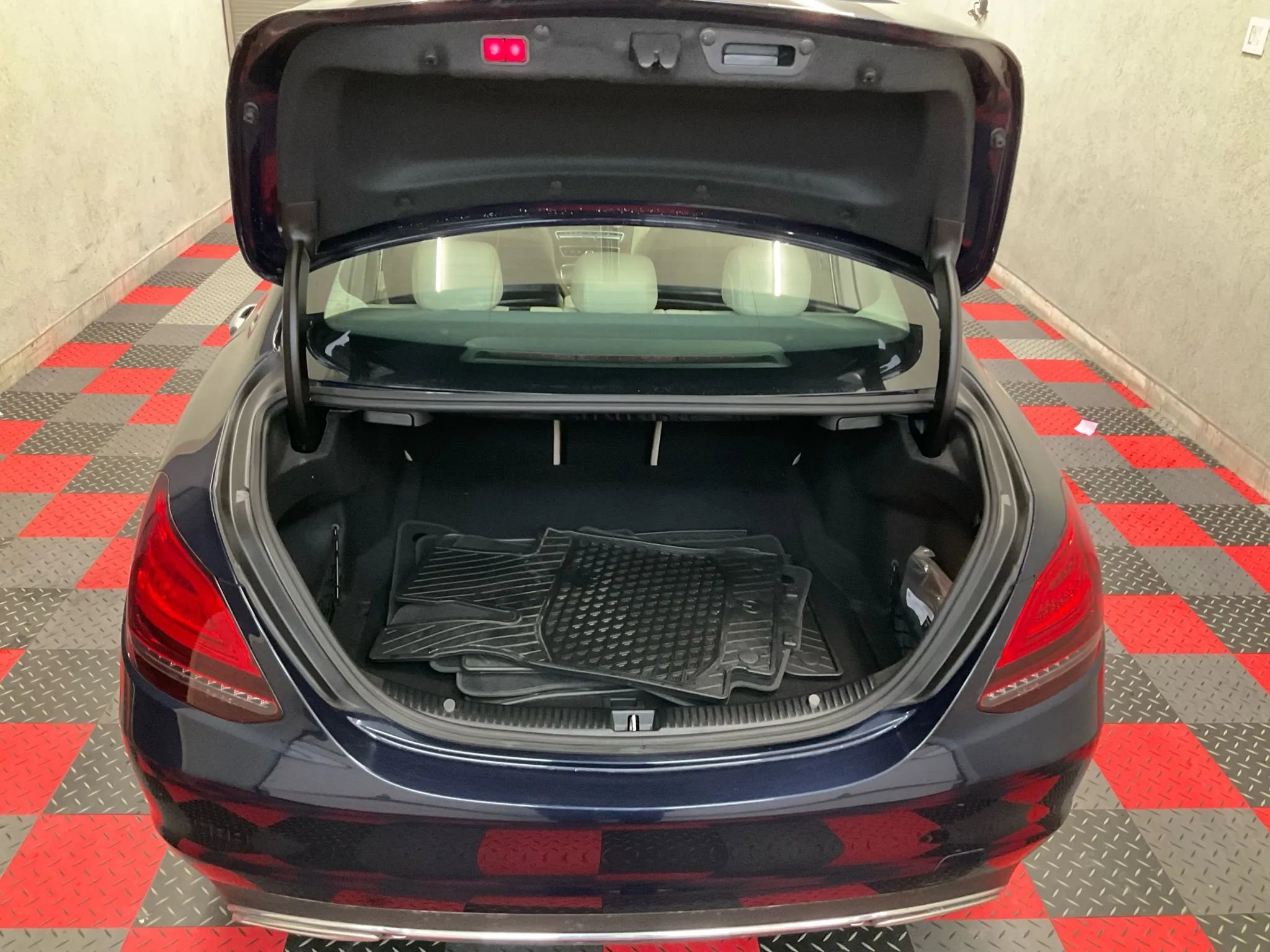 Used 2021 Mercedes-Benz C 300 4MATIC Sedan image 16