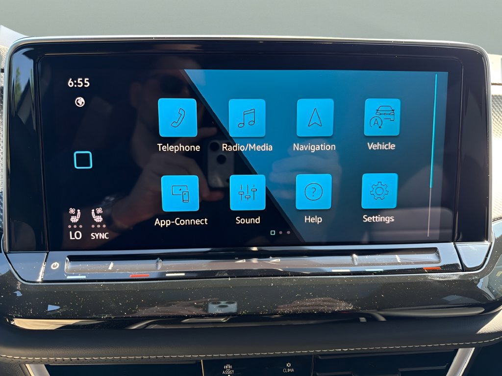 New 2026 Volkswagen Atlas Cross Sport SEL AWD/4WD image 15