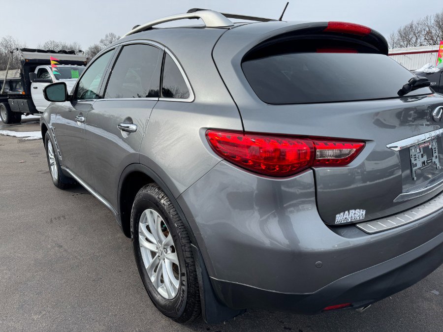 Used 2017 INFINITI QX70 AWD w/ Premium Package image 10