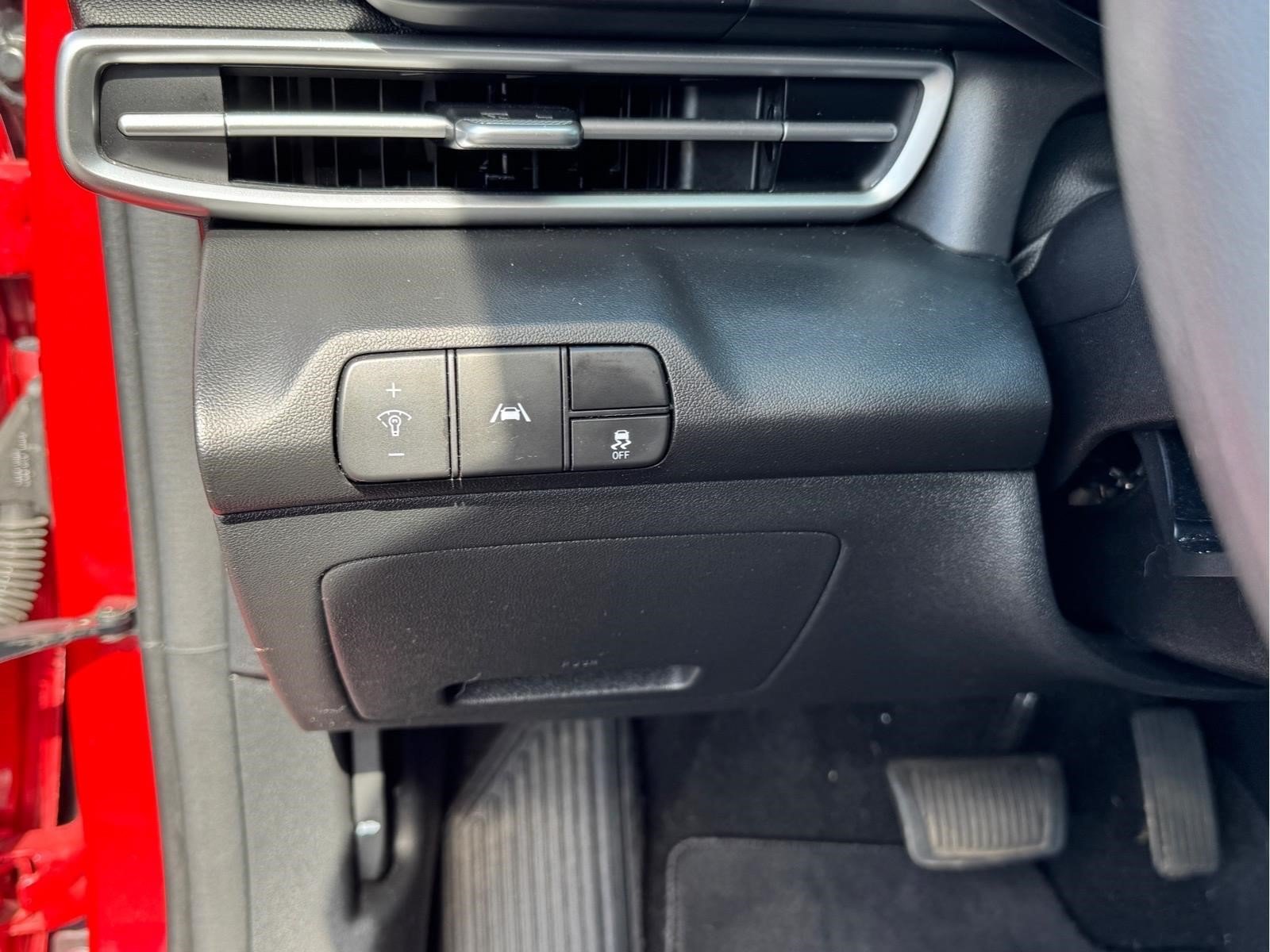 Used 2023 Hyundai Elantra SEL w/ Cargo Package FWD image 21