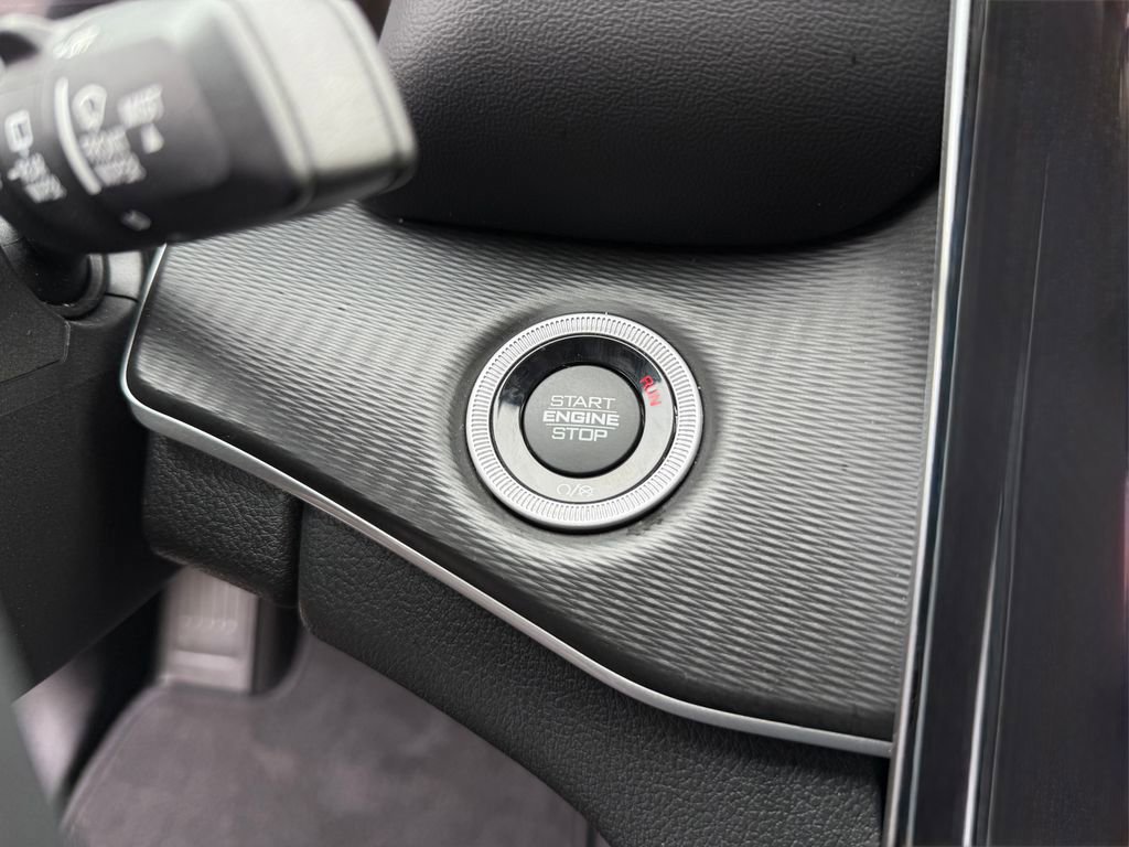 Used 2023 Jeep Grand Cherokee Laredo image 17