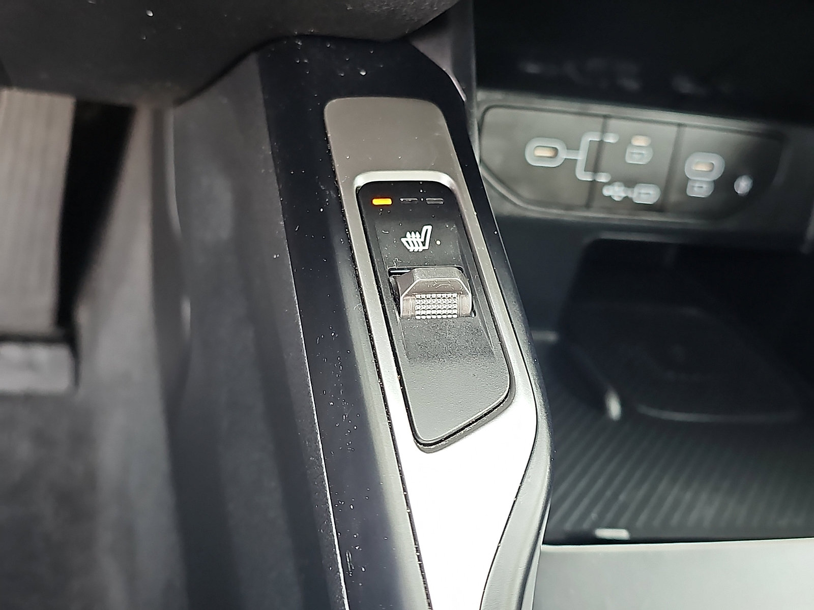 Used 2024 Kia Sorento X-Line EX image 29