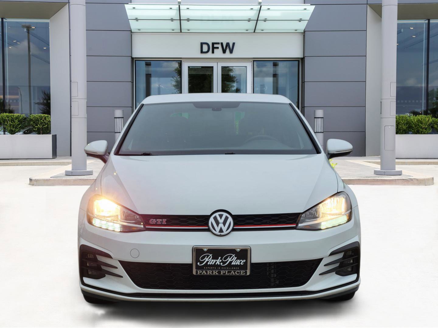 Used 2020 Volkswagen GTI S image 2