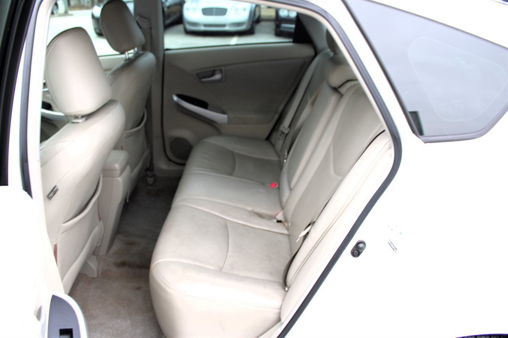 Used 2011 Toyota Prius Five image 18