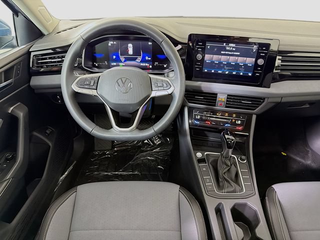 New 2026 Volkswagen Jetta SE FWD image 23