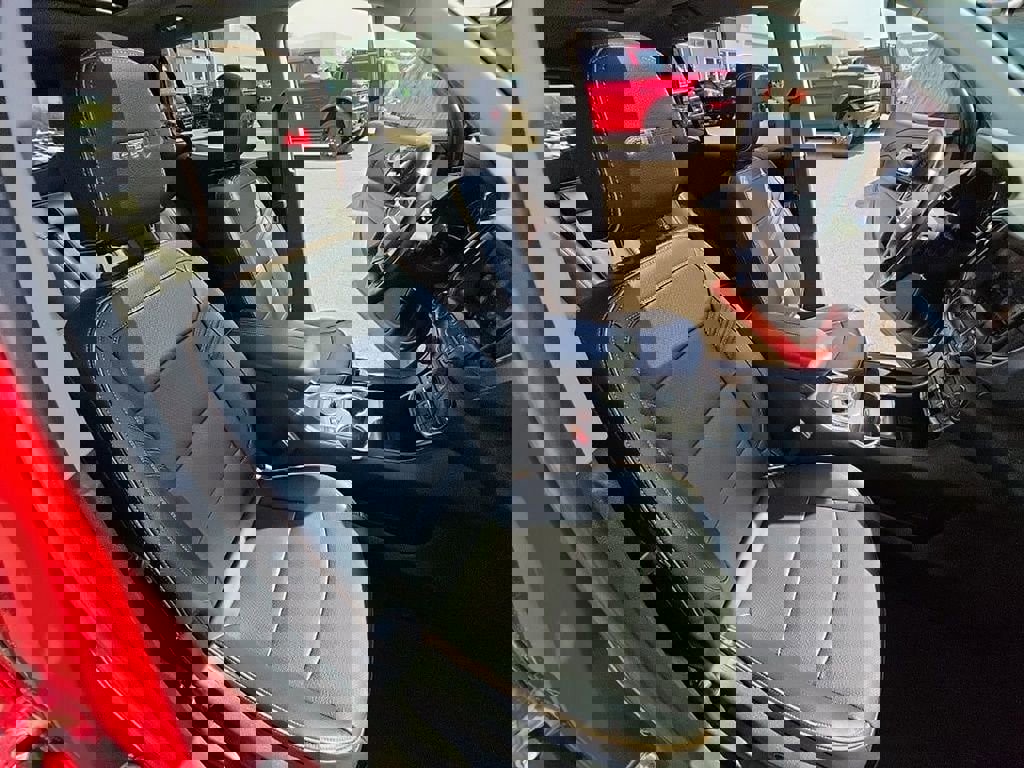 Used 2023 GMC Terrain AT4 image 30