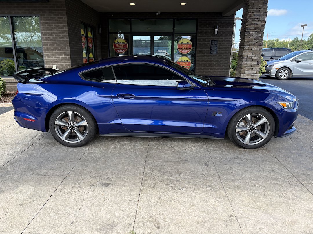 Used 2016 Ford Mustang Coupe w/ Equipment Group 051A RWD image 5