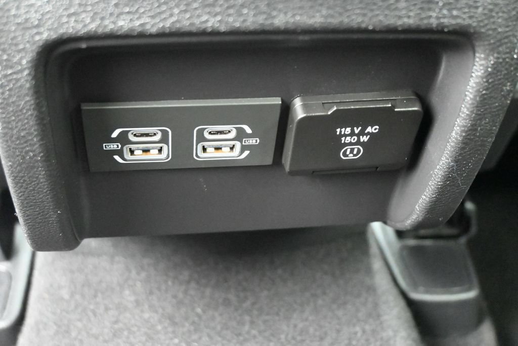 Used 2021 Jeep Cherokee Latitude Lux w/ Comfort/Convenience Group AWD/4WD image 16