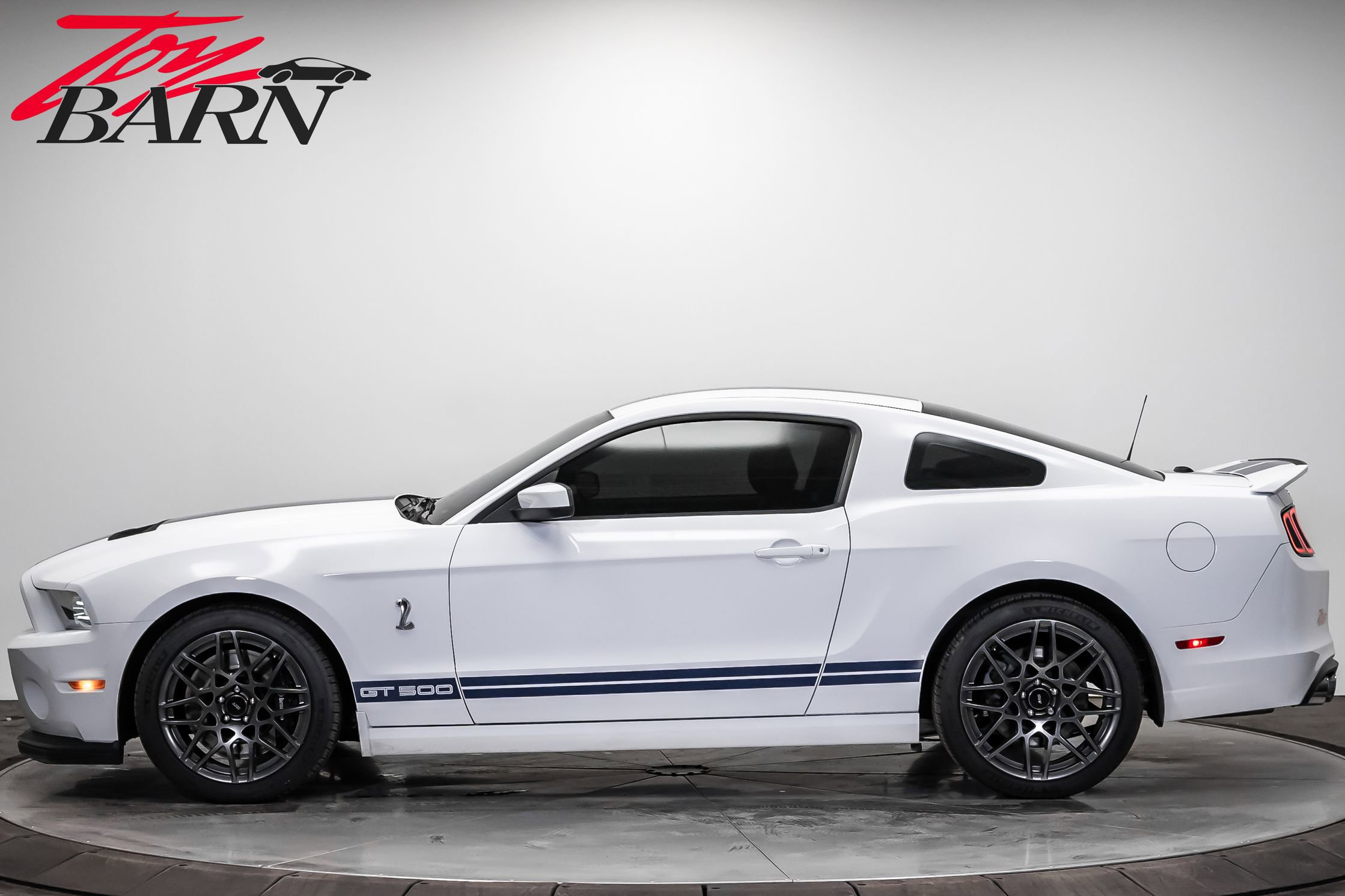 Used 2014 Ford Mustang Shelby GT500 w/ Equipment Group 821A video 2