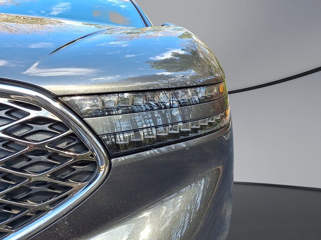 Used 2025 Genesis G90 3.5T image 28