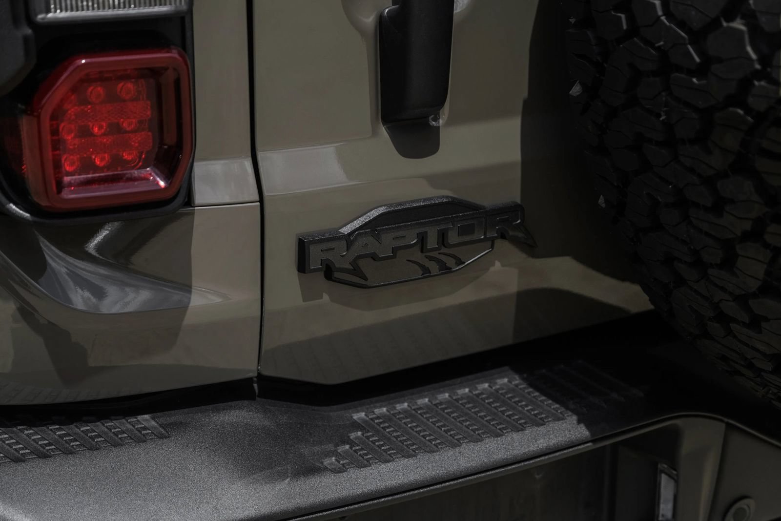 Used 2025 Ford Bronco Raptor w/ Interior Carbon Fiber Pack AWD/4WD image 50