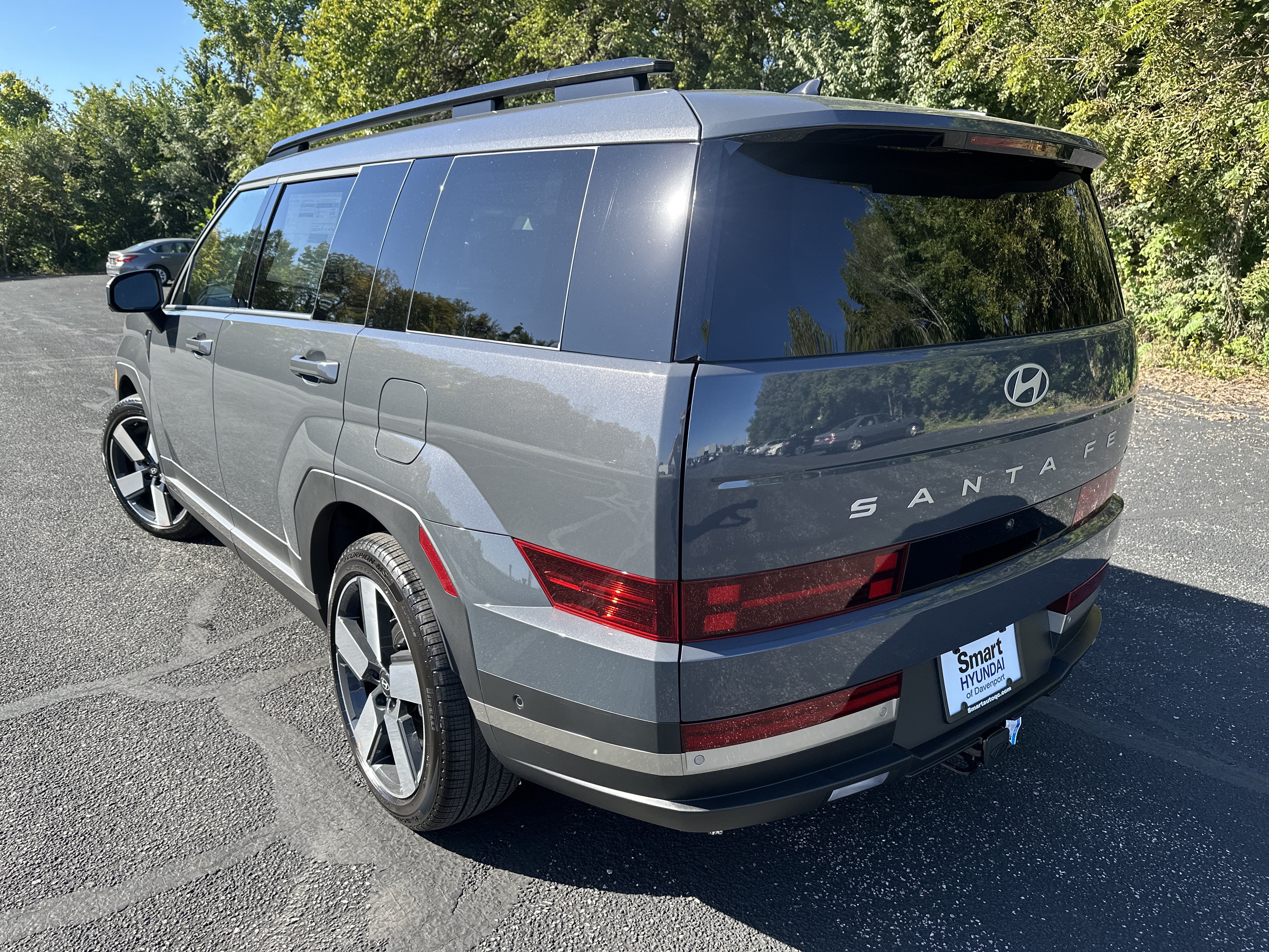 New 2027 Hyundai Santa Fe Limited w/ Tow & Go Package AWD/4WD image 5