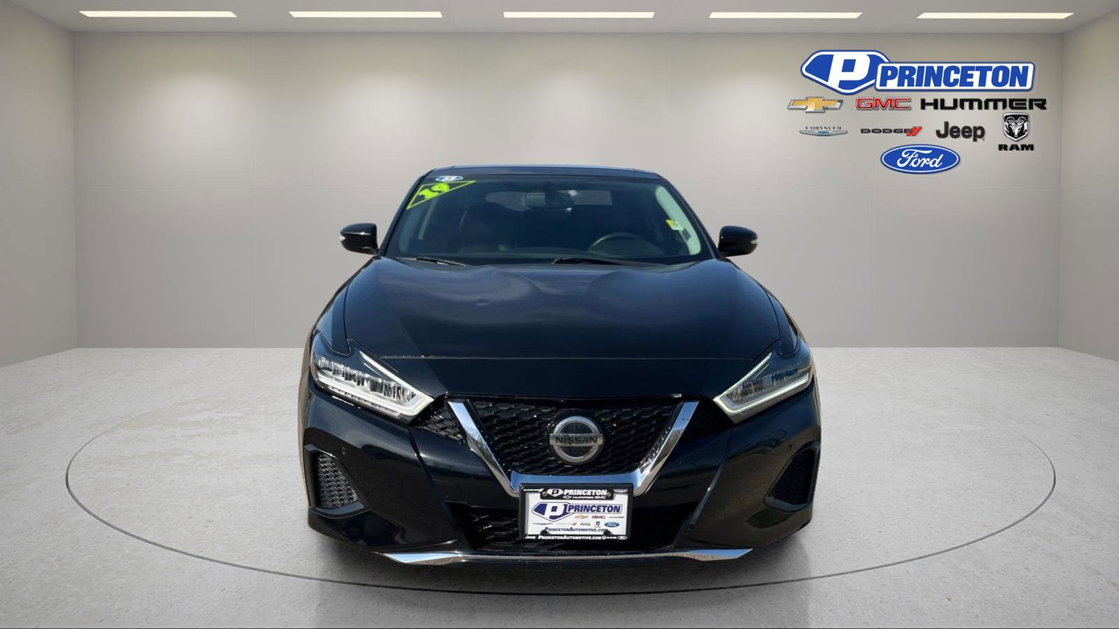 Used 2019 Nissan Maxima 3.5 SV FWD image 2