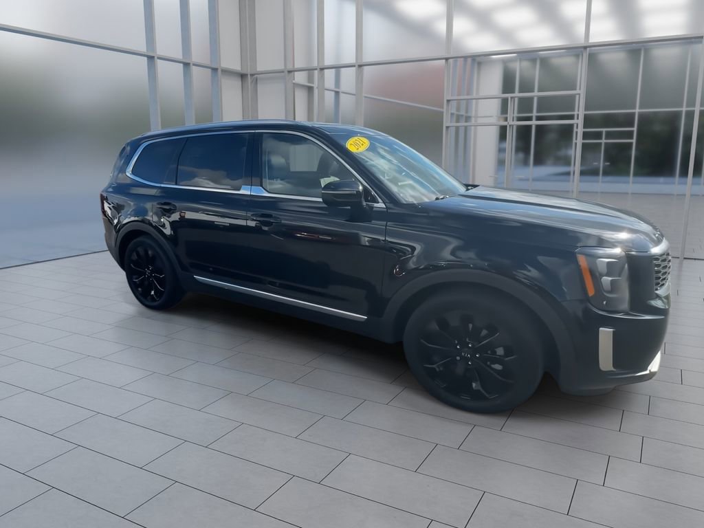 Used 2021 Kia Telluride EX w/ EX Premium Package AWD/4WD image 3