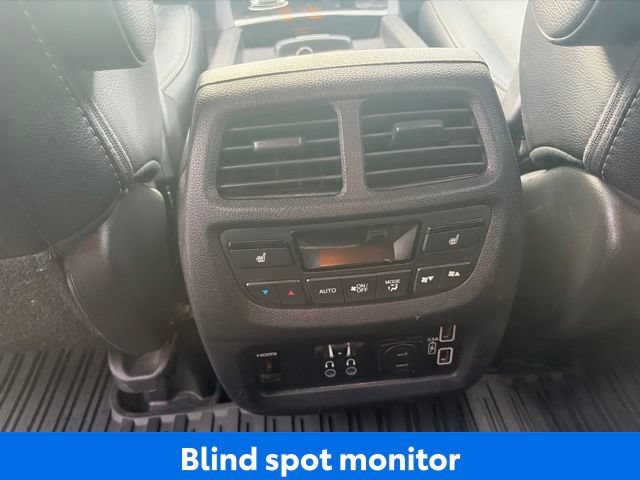 Used 2019 Honda Pilot Touring image 11