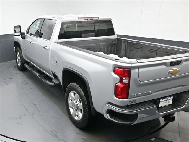 Used 2023 Chevrolet Silverado 3500 LTZ w/ LTZ Convenience Package image 39