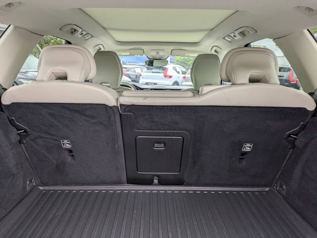 Certified 2023 Volvo XC60 B5 Plus w/ Protection Package Premier AWD/4WD image 28