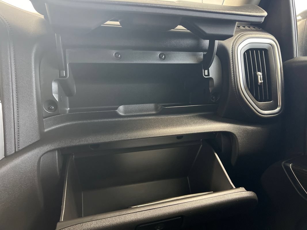 Used 2022 Chevrolet Silverado 1500 RST AWD/4WD image 29