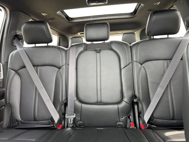 New 2026 Jeep Grand Wagoneer Limited AWD/4WD image 13