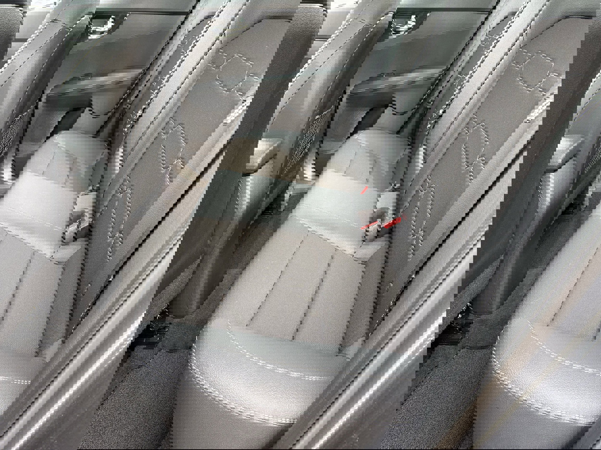 Used 2024 Kia Forte GT-Line w/ GT-Line Premium Package image 32