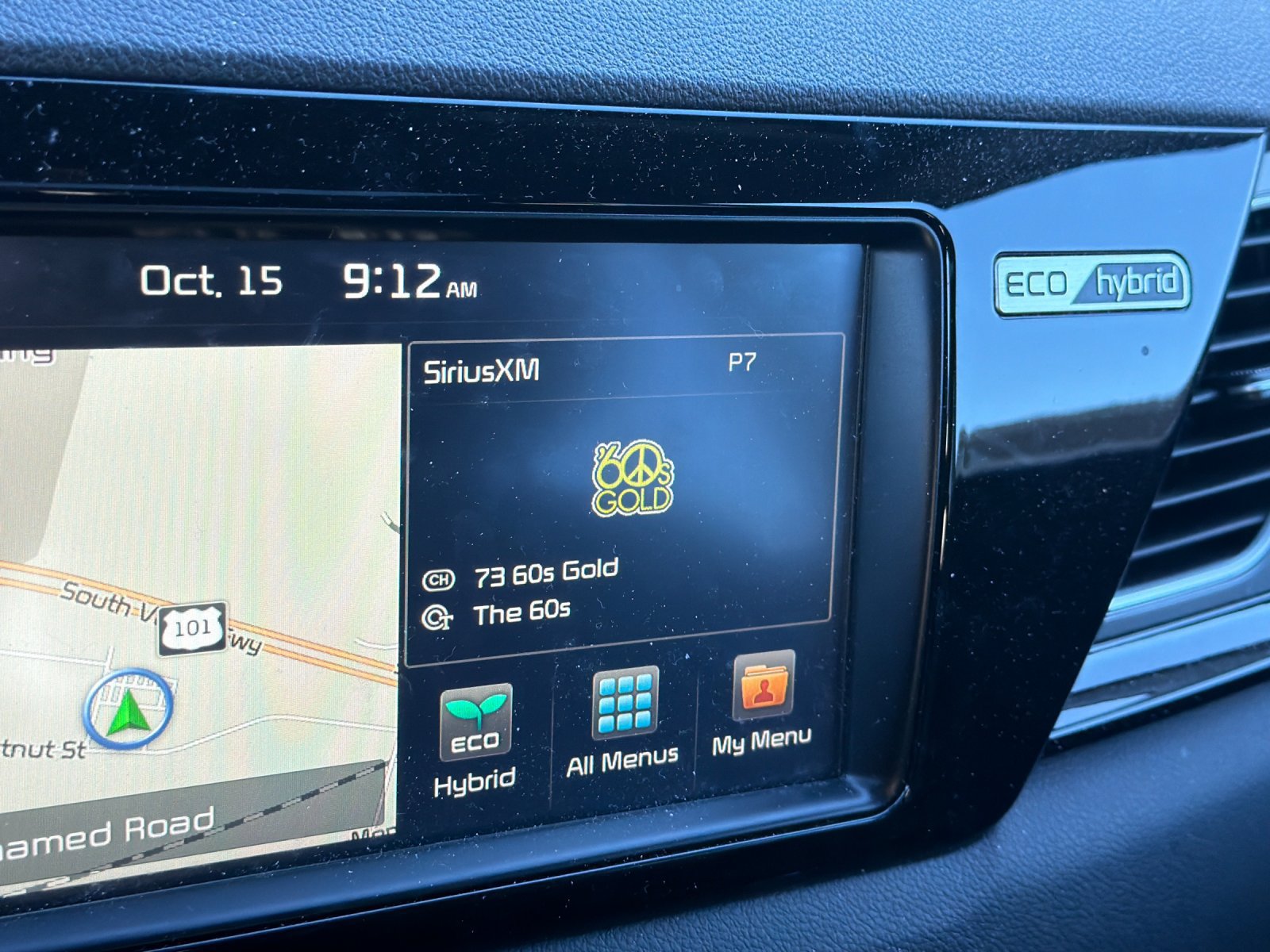 Used 2017 Kia Niro Touring w/ Advanced Technology Package FWD image 17