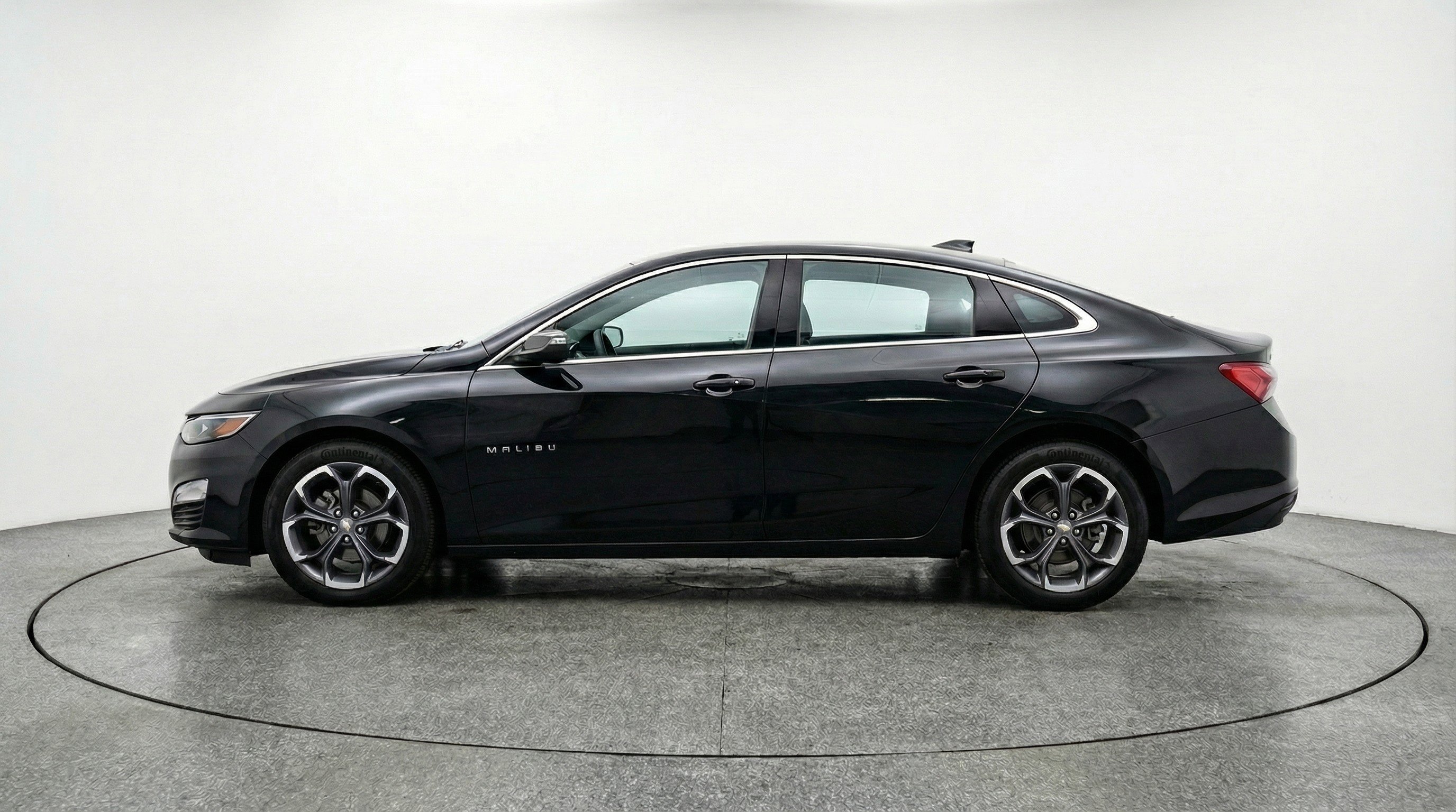 Used 2024 Chevrolet Malibu LT image 5