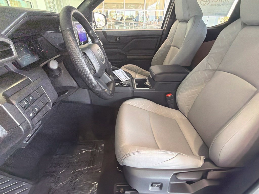 New 2026 Toyota Tacoma SR5 AWD/4WD image 17