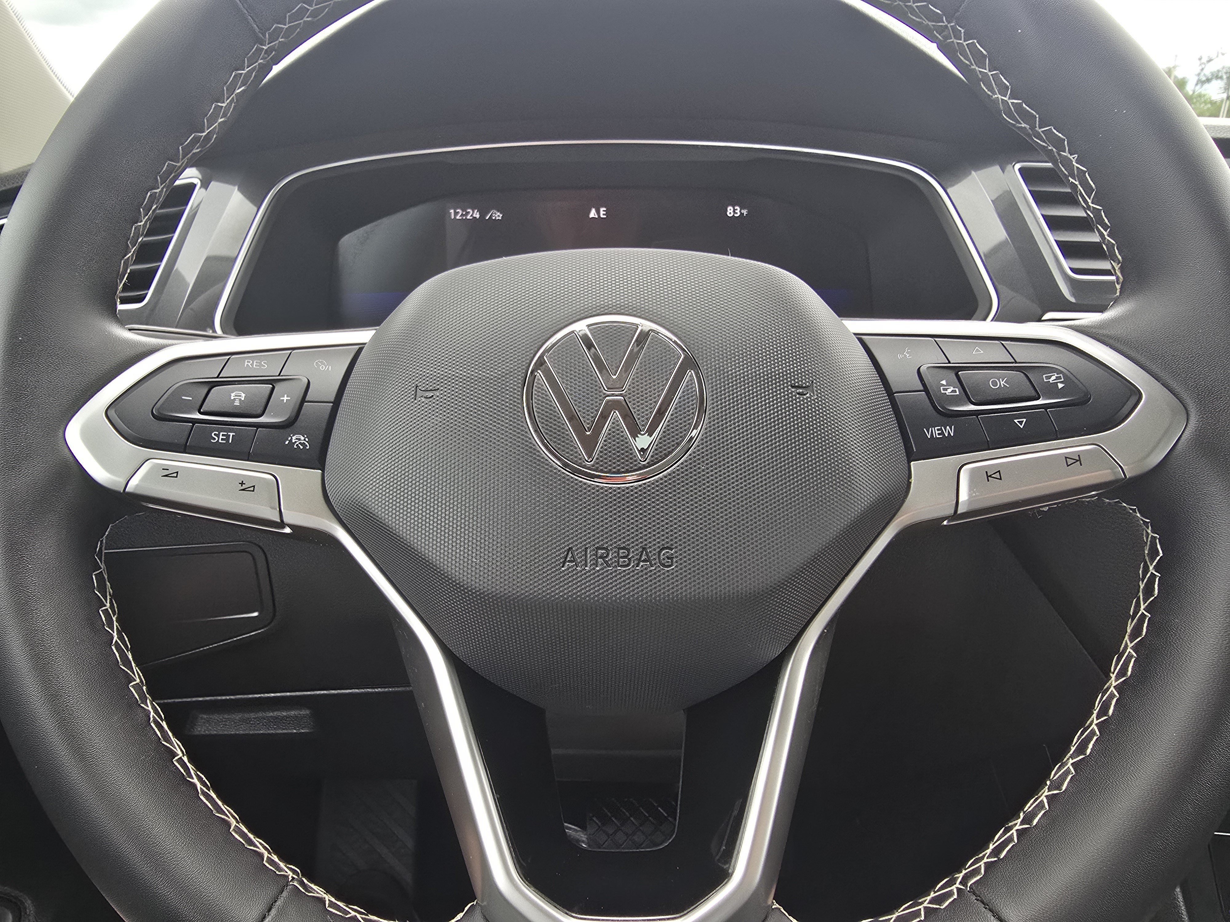 Certified 2024 Volkswagen Tiguan SE AWD/4WD image 22