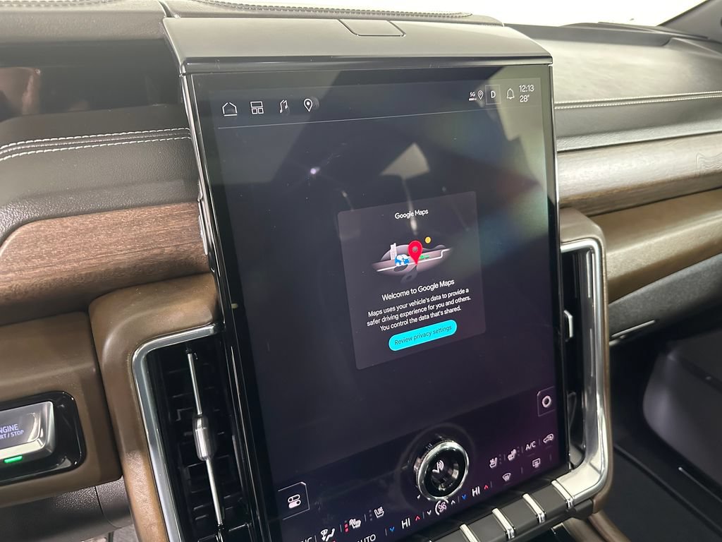 Used 2025 GMC Yukon Denali Ultimate AWD/4WD image 19