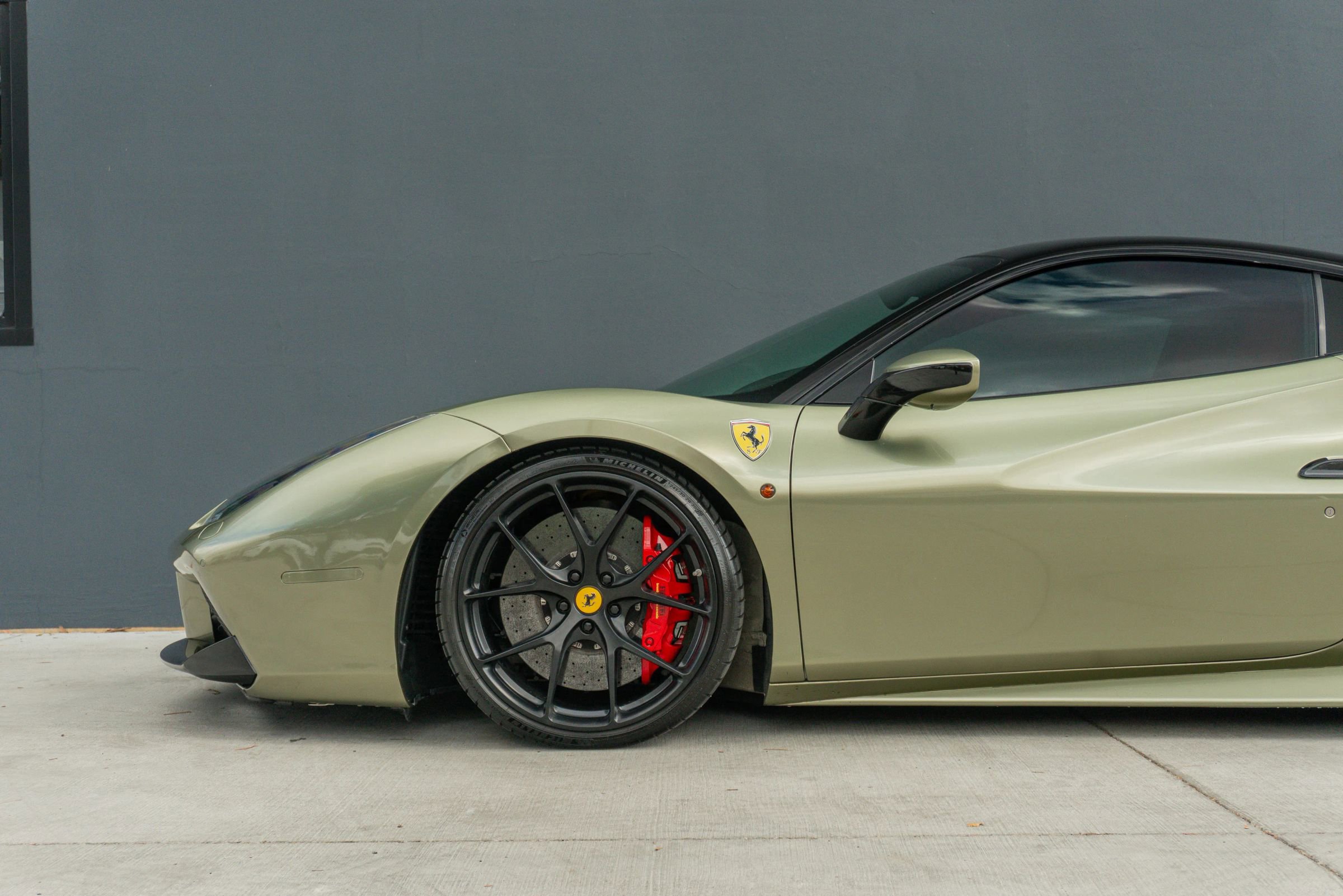 Used 2018 Ferrari 488 GTB image 15
