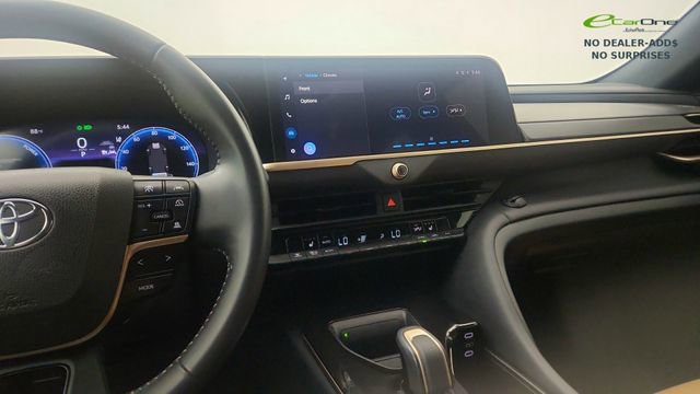 Used 2024 Toyota Crown AWD/4WD image 43