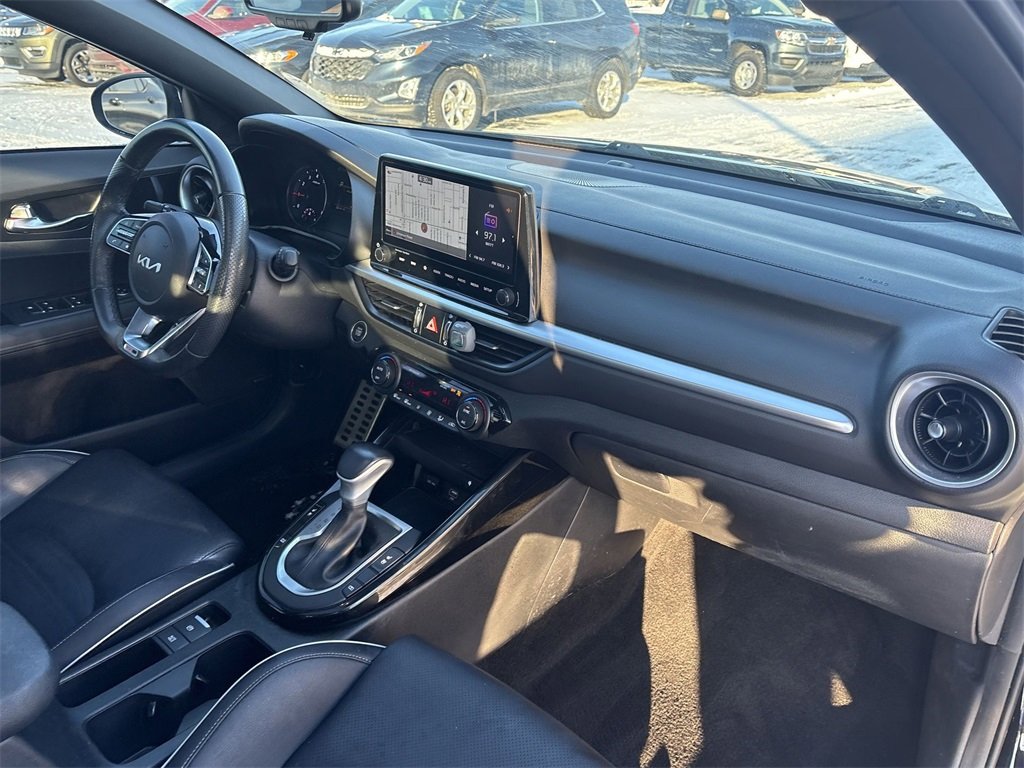 Used 2022 Kia Forte GT-Line w/ GT-Line Premium Package image 20