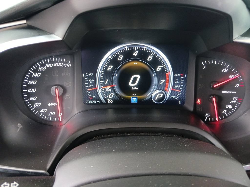 Used 2015 Chevrolet Corvette Z06 w/ 2LZ Preferred Equipment Group RWD image 18