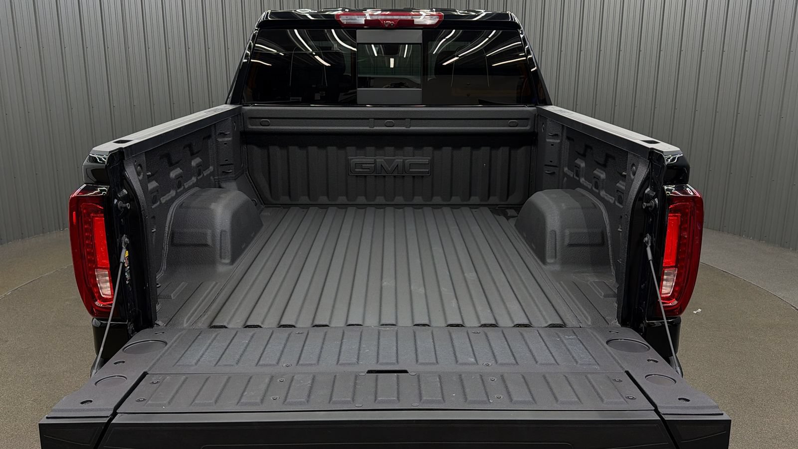Used 2026 GMC Sierra 1500 AT4X AWD/4WD image 17