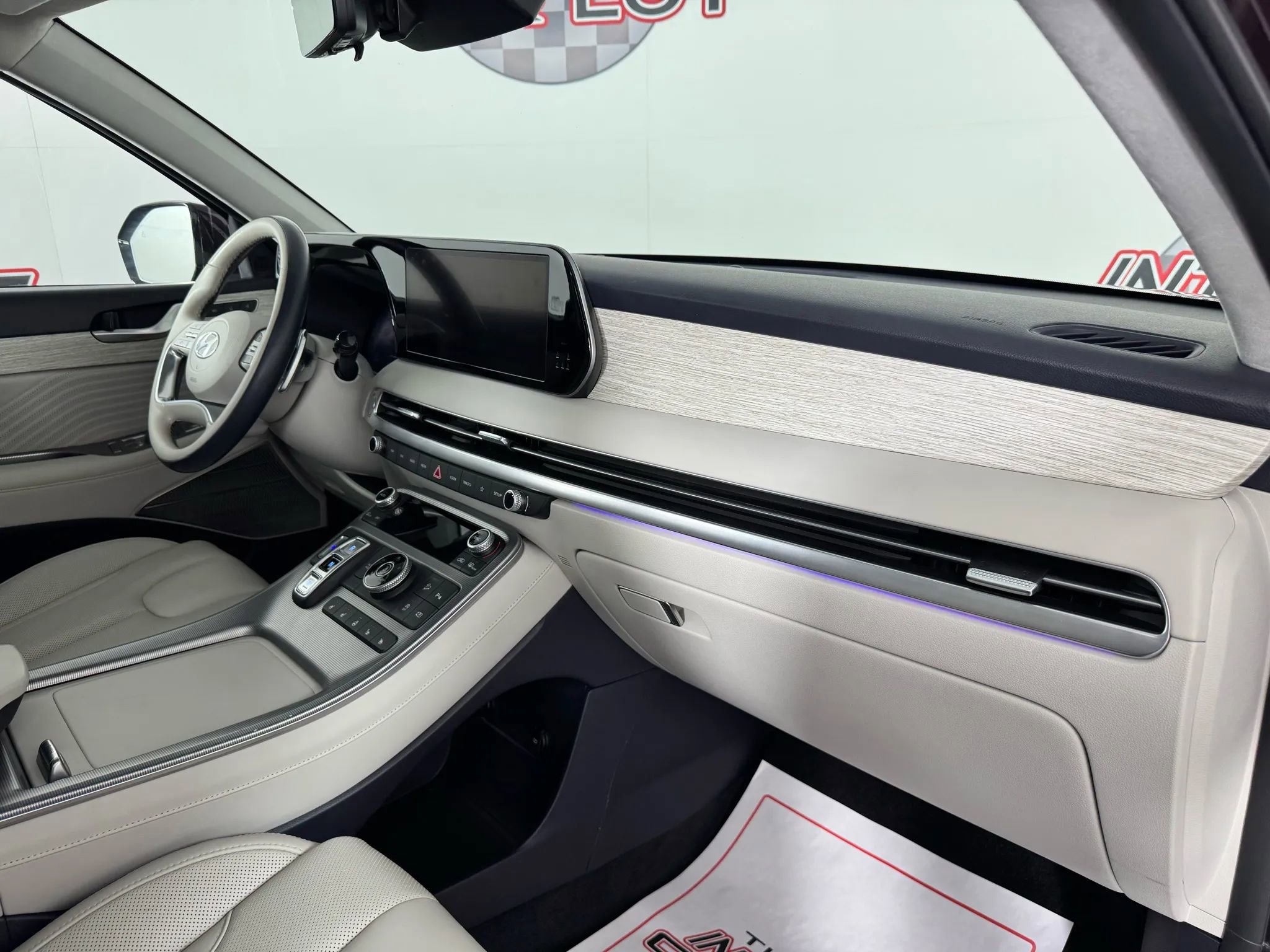 Used 2023 Hyundai Palisade Calligraphy w/ Cargo Package image 12