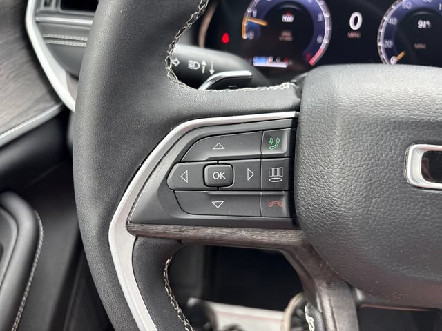 Used 2023 Jeep Grand Cherokee Limited AWD/4WD image 11