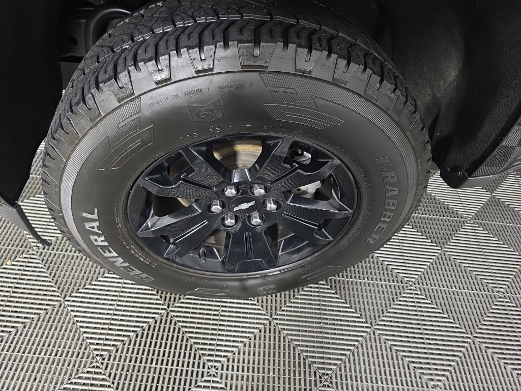 Used 2022 Chevrolet Colorado Z71 w/ Z71 Midnight Edition image 10