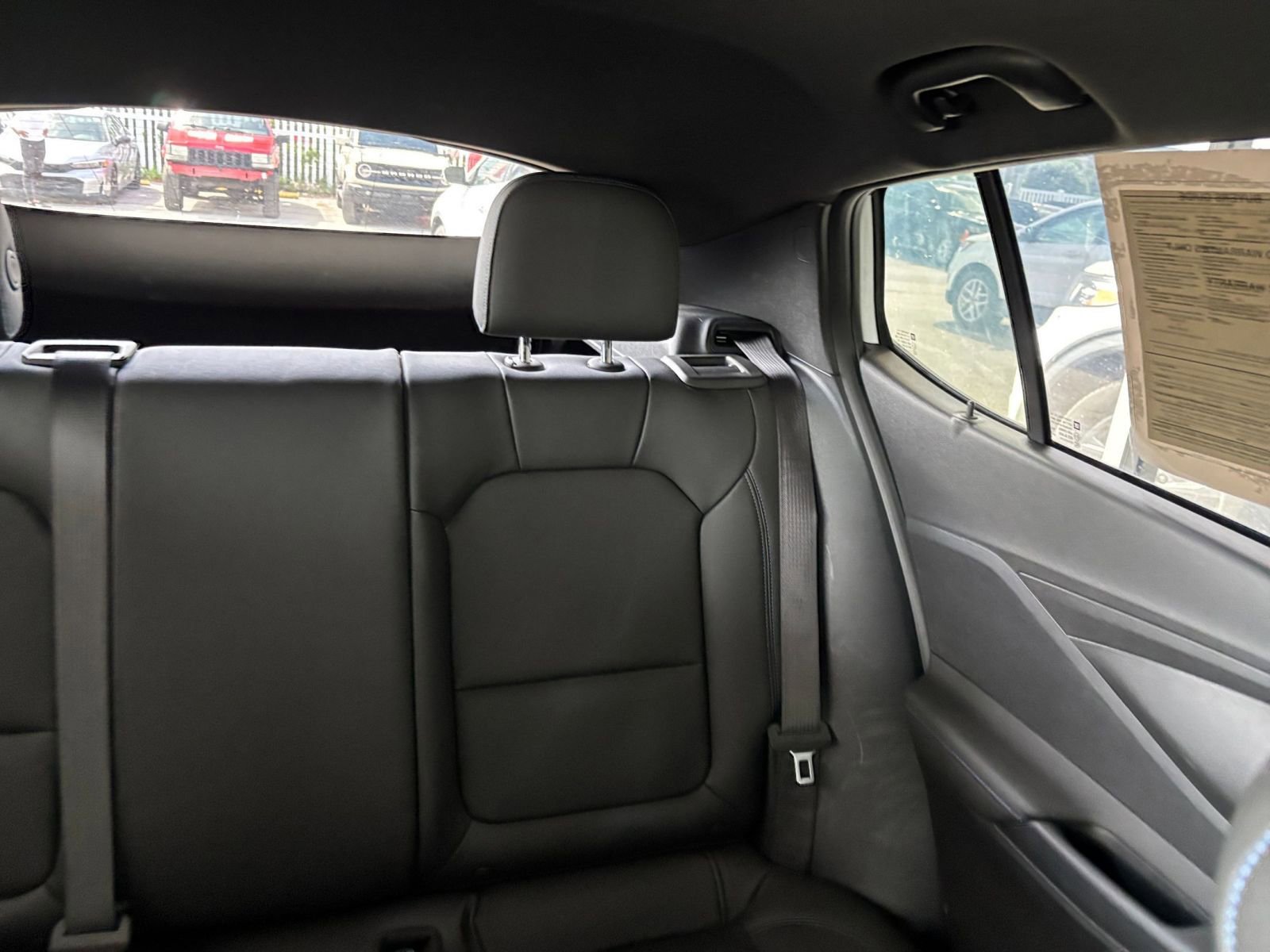 Used 2025 Buick Envista Sport Touring image 37