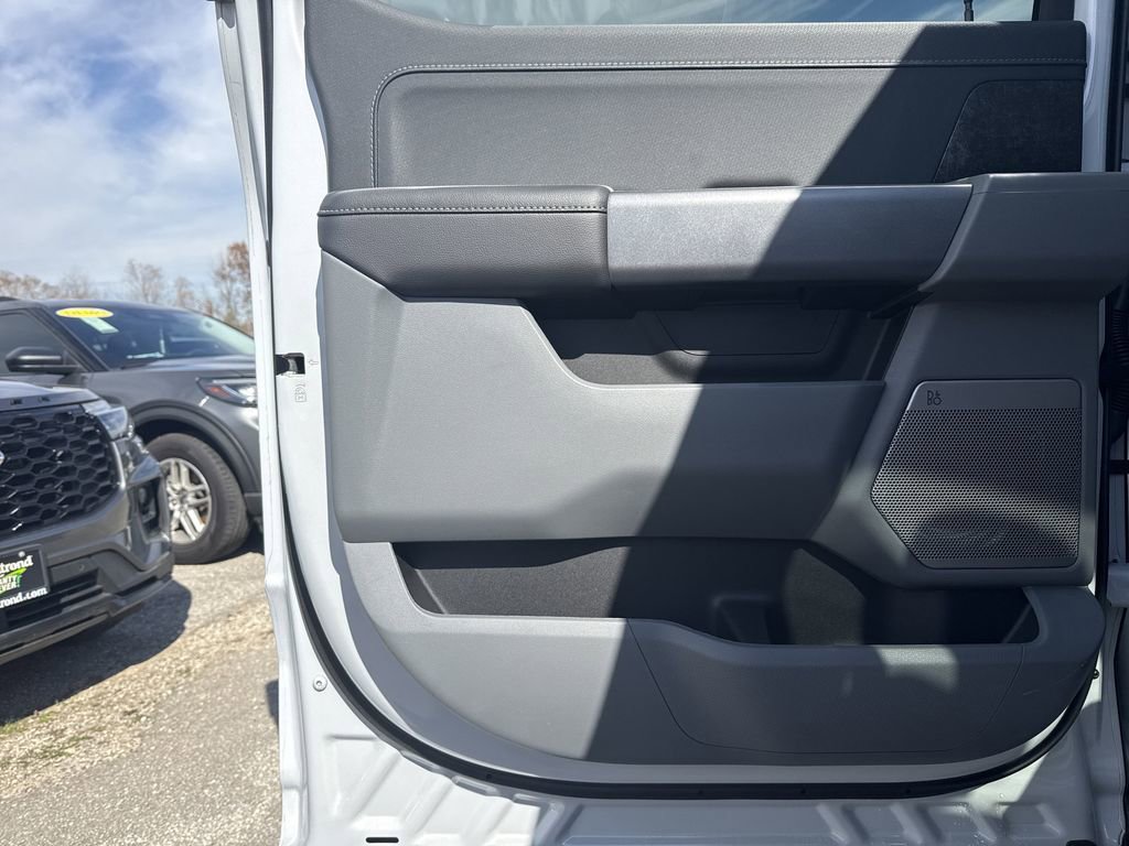 New 2025 Ford F150 Lightning Flash image 28