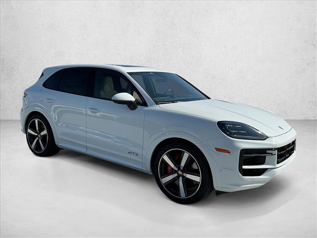 Used 2025 Porsche Cayenne GTS image 3